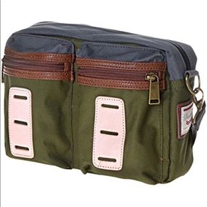 NWT!! Doughnut Fanny pack/cross body bag - army green and grey
